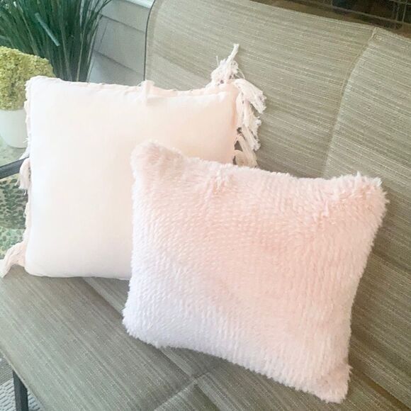 Target Project 62 Pink Accent Pillows Bundle Decor (2) - Picture 1 of 7